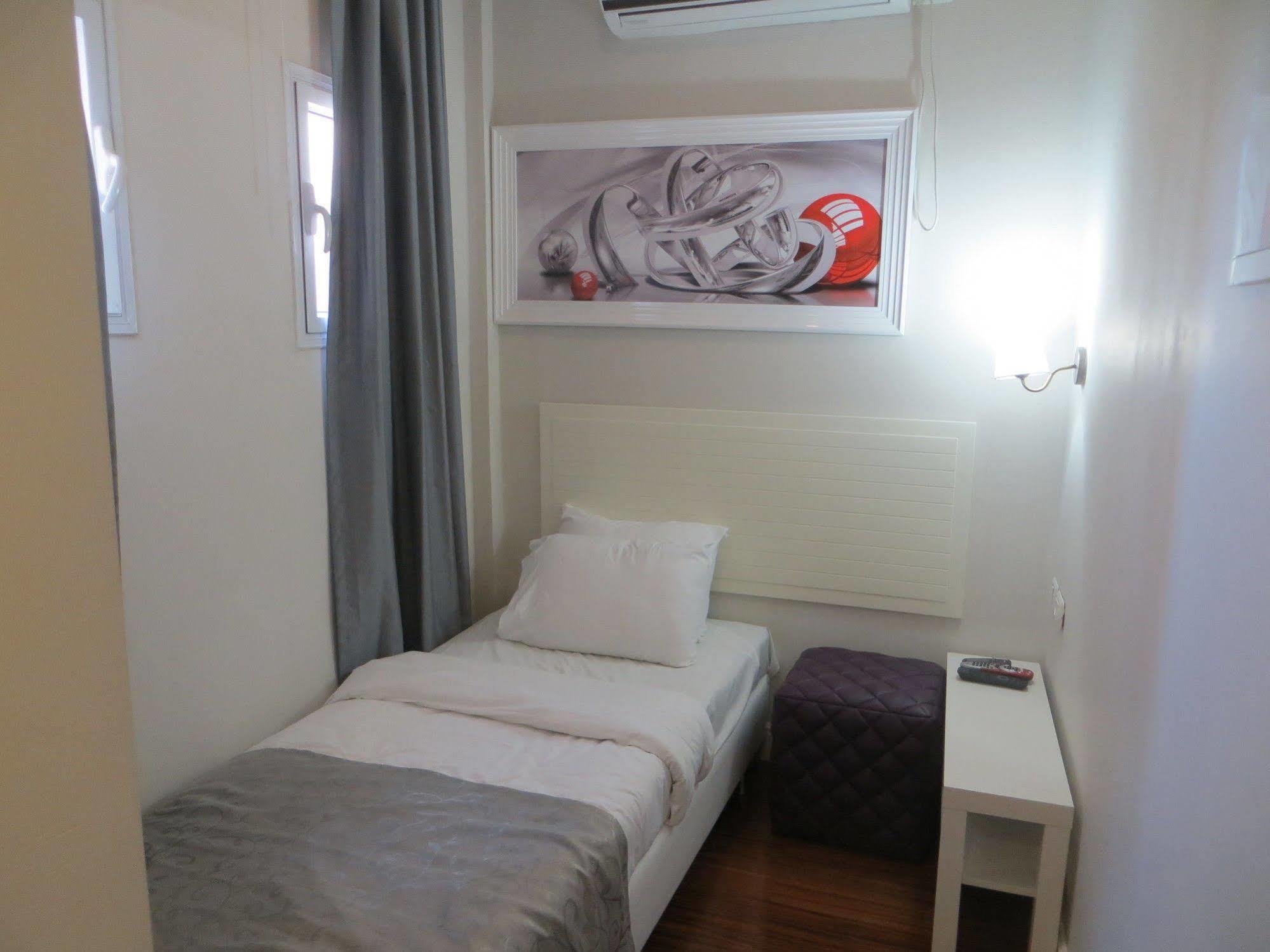 Lenis Hotel Tel Aviv Eksteriør billede
